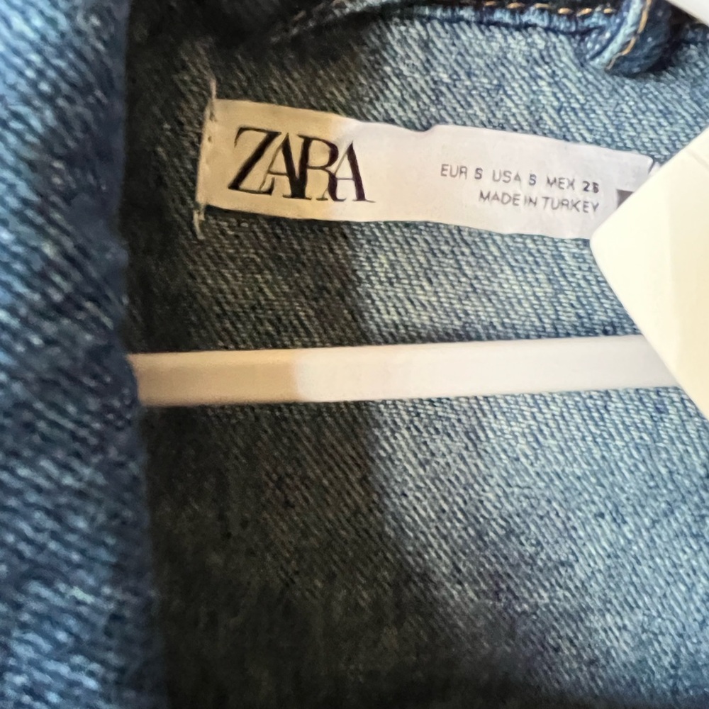 Zara ~ Stretch Jean Jacket - Picture 5 of 9